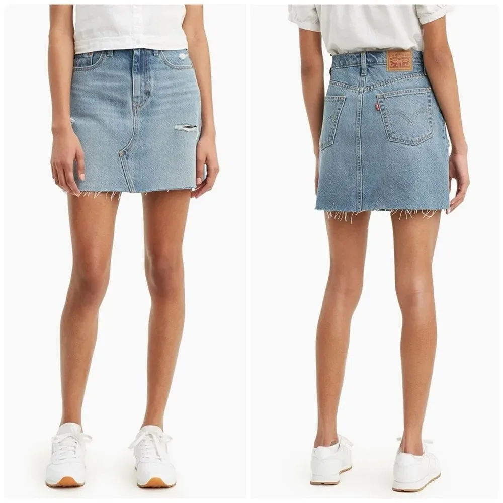 NEW Levi’s High Rise Iconic Red Tab Distressed Light Wash Denim Mini Skirt Sz 31